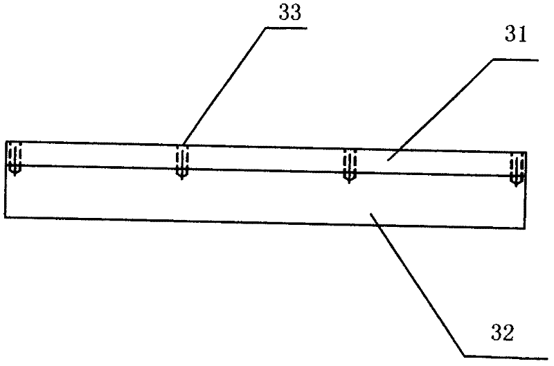 Heating plate for spray coating of solar crucible and heating device comprising heating plate
