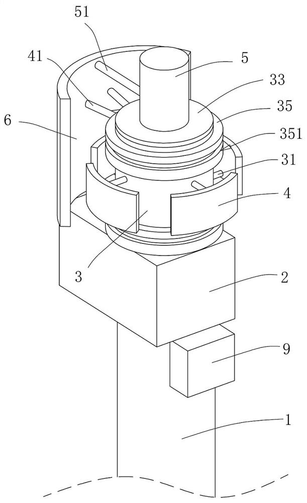 Intelligent antenna feeder system for communication base station