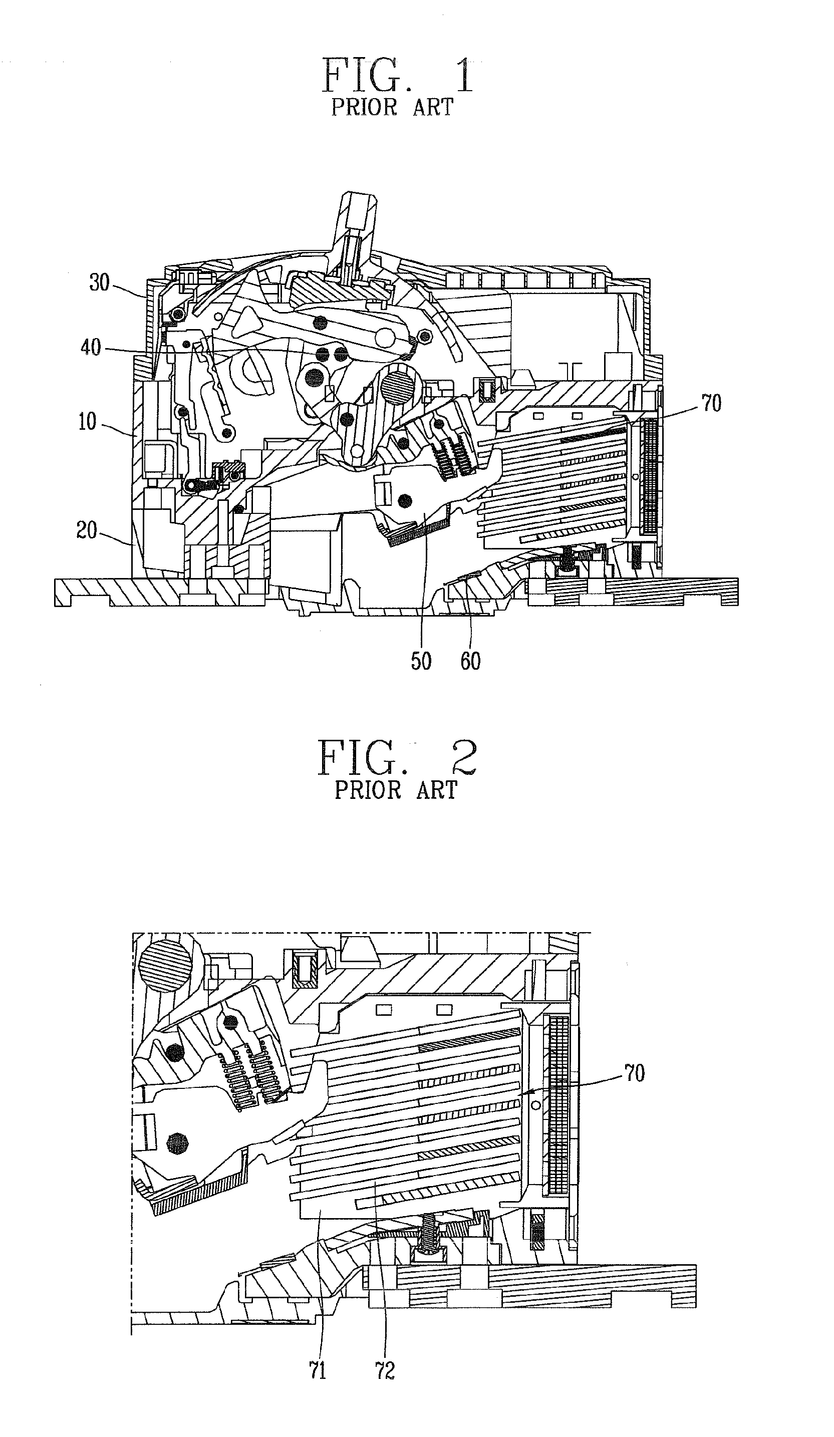 Mold cased circuit breaker