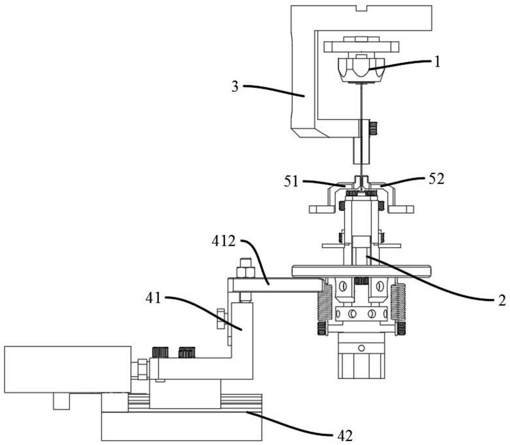 Saw blade clamping guide device and saw blade clamping guide method