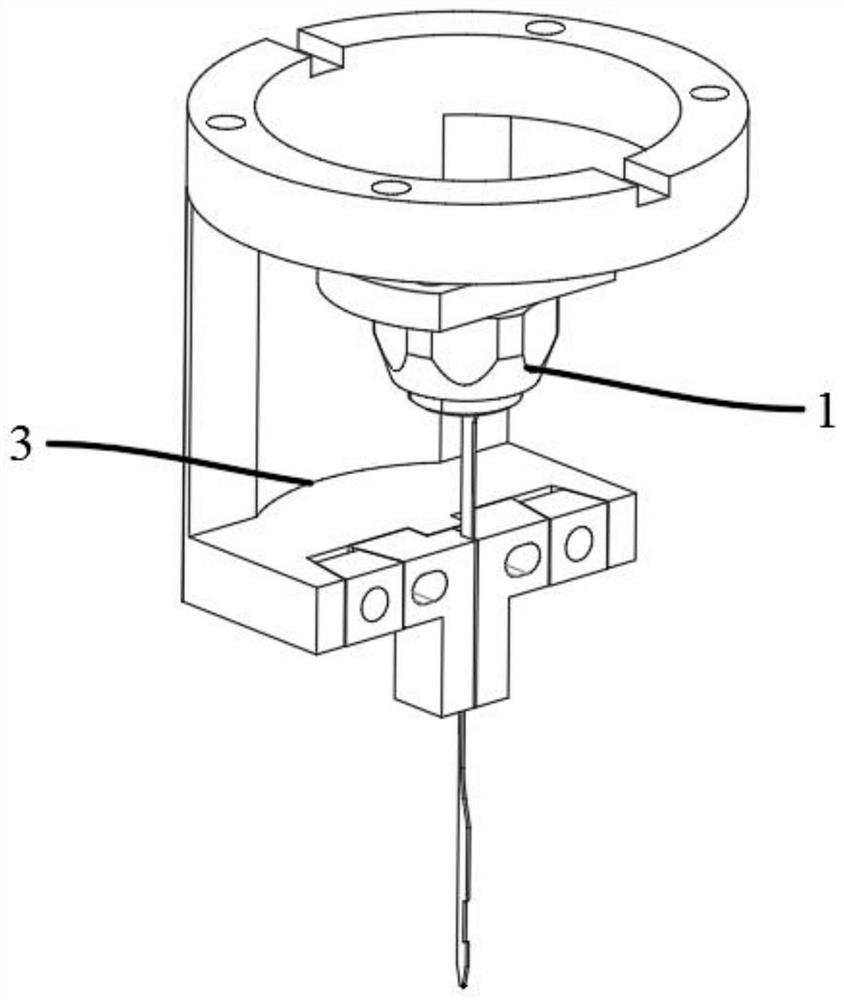 Saw blade clamping guide device and saw blade clamping guide method