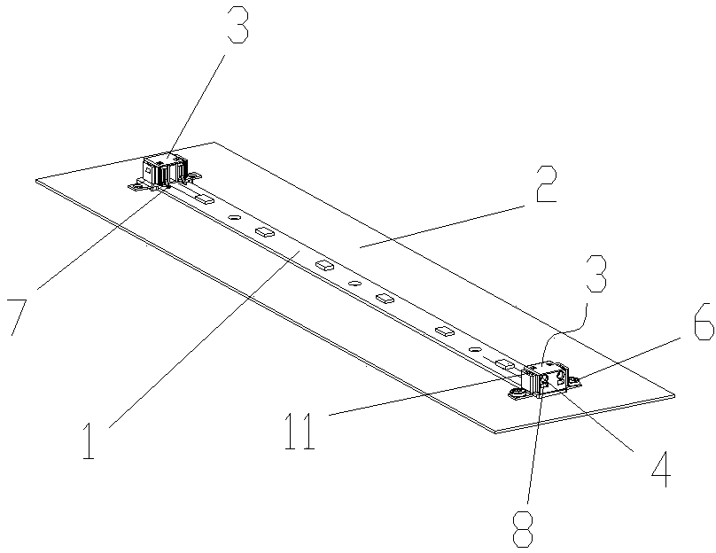 LED (light emitting diode) strip quick connecting structure