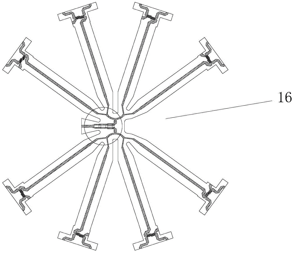 Micro-strip multi-directional power divider/combiner based on flexible connection