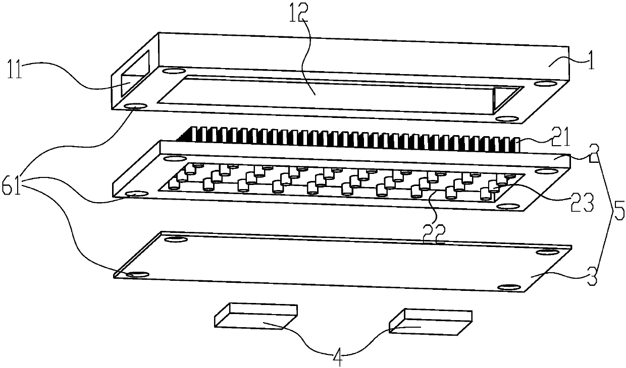 Integrated packaging structure of IGBT chip and phase-transformation soaking plate