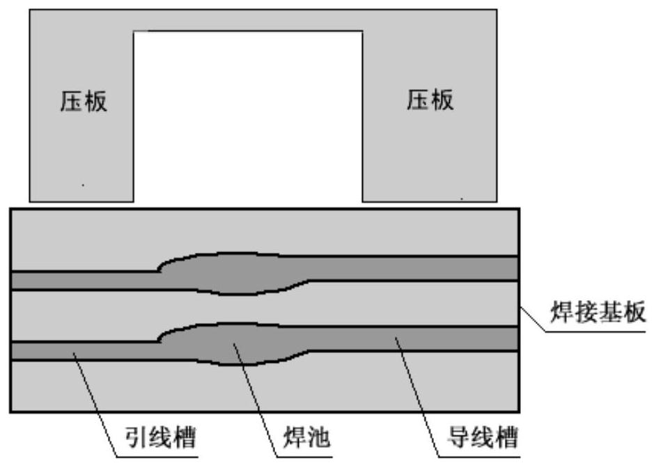 Welding device and welding method for bead-shaped thermistor and wire