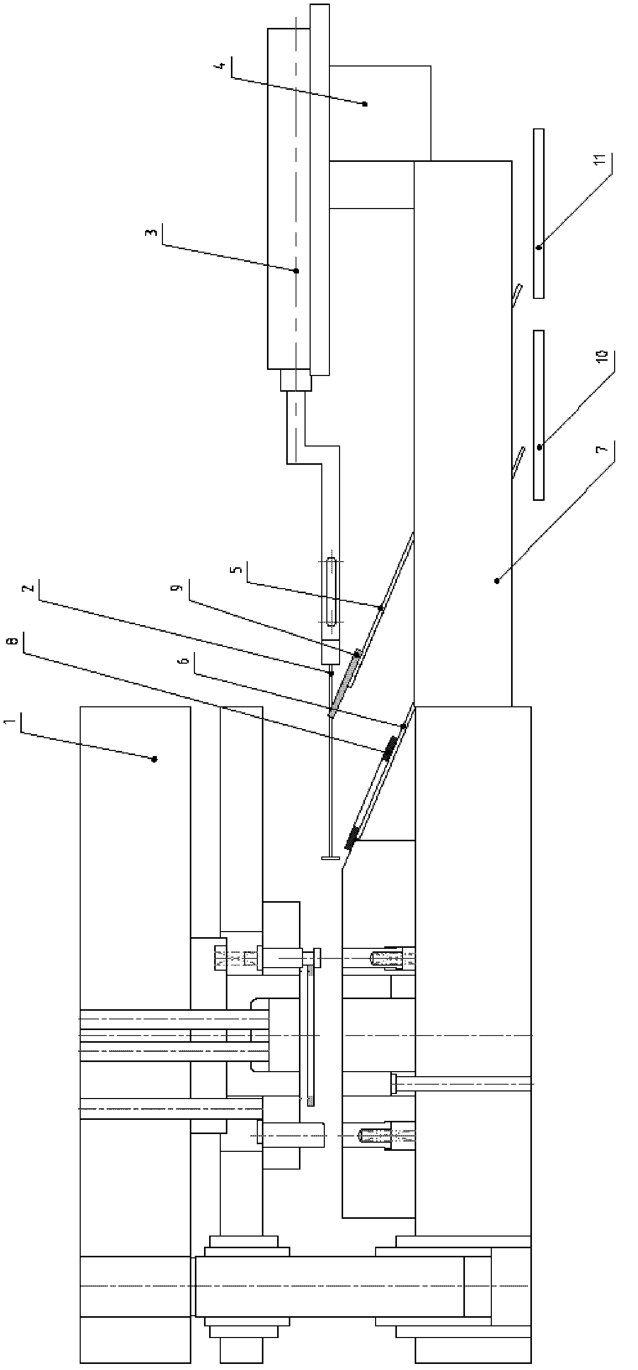 Automatic extracting device used in fine blanking