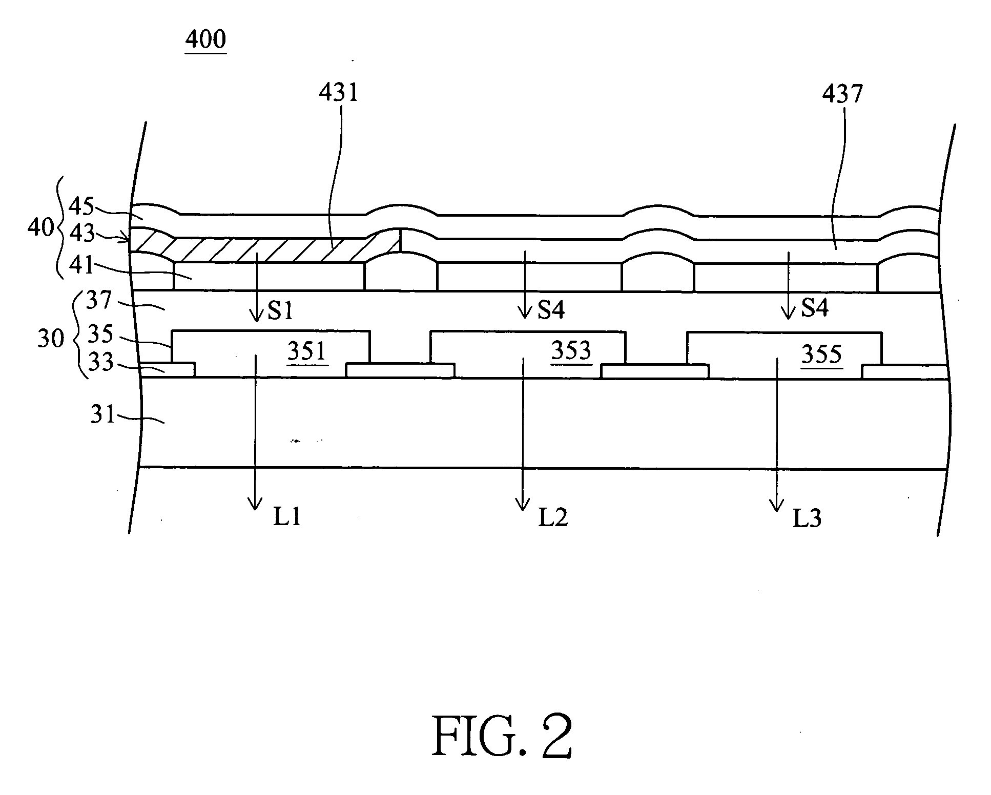 Full-color organic electroluminescent display device with low power consumption