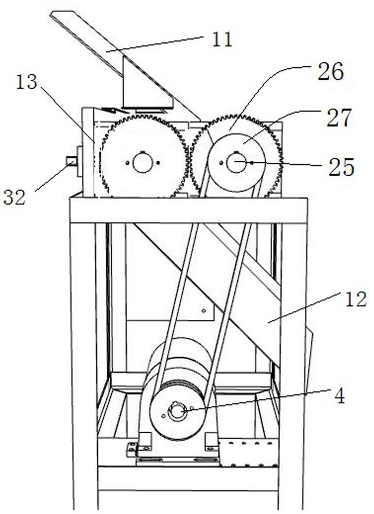 A device for extruding and slicing tobacco leaves