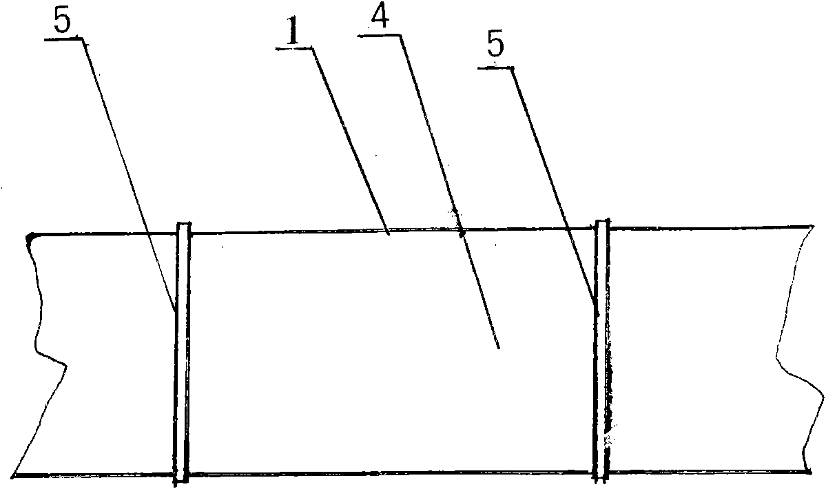 Splayed cylinder mould sand barrier and construction structure thereof