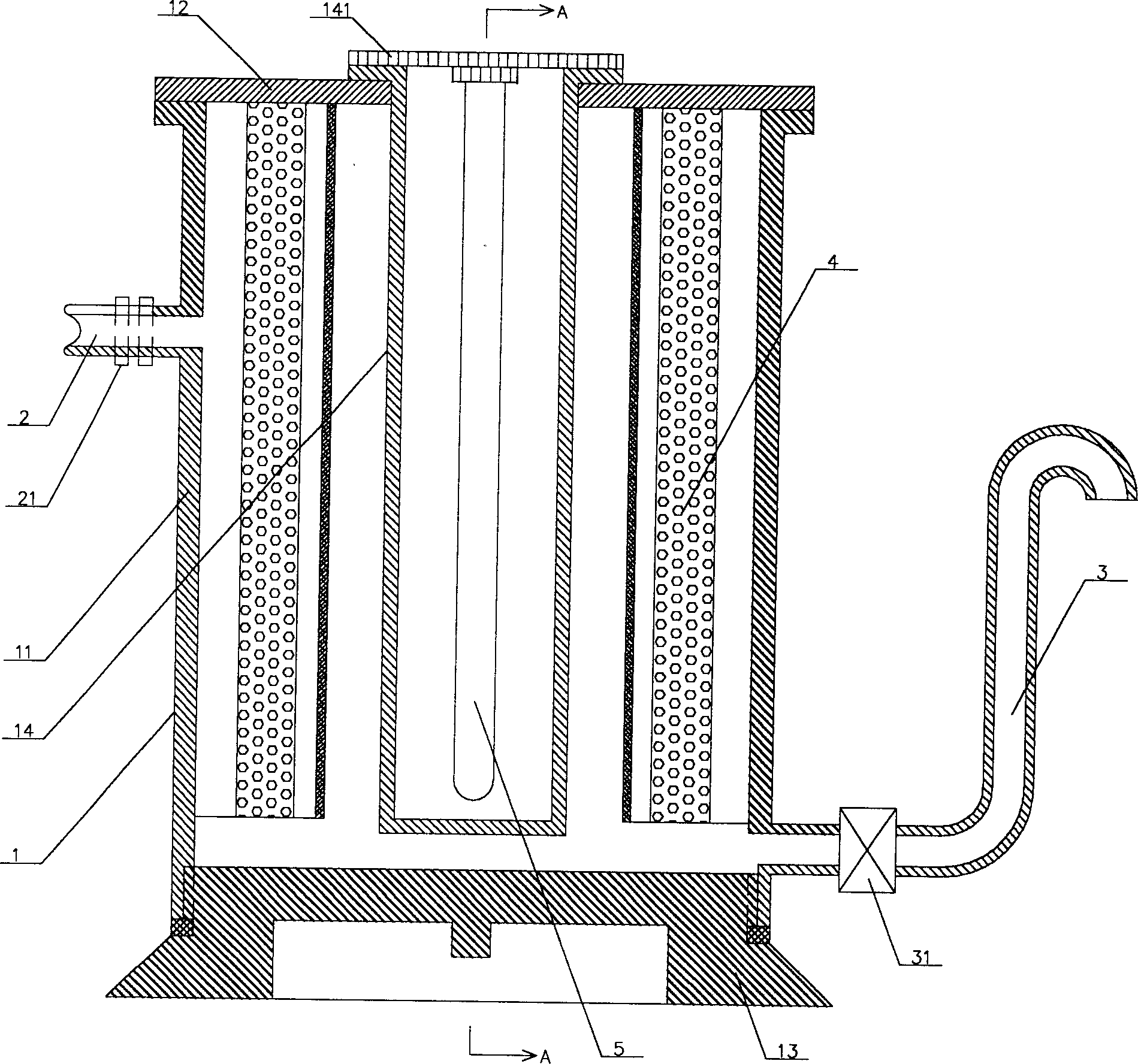 Method and device for purifying tap water to drinking water