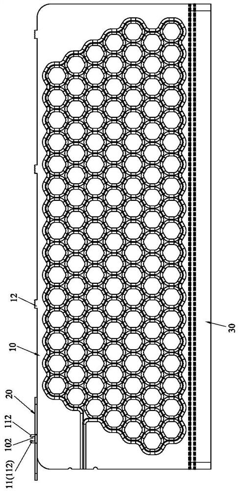 Quick positioning structure for riveting of thin cooling fins and thin cover plate