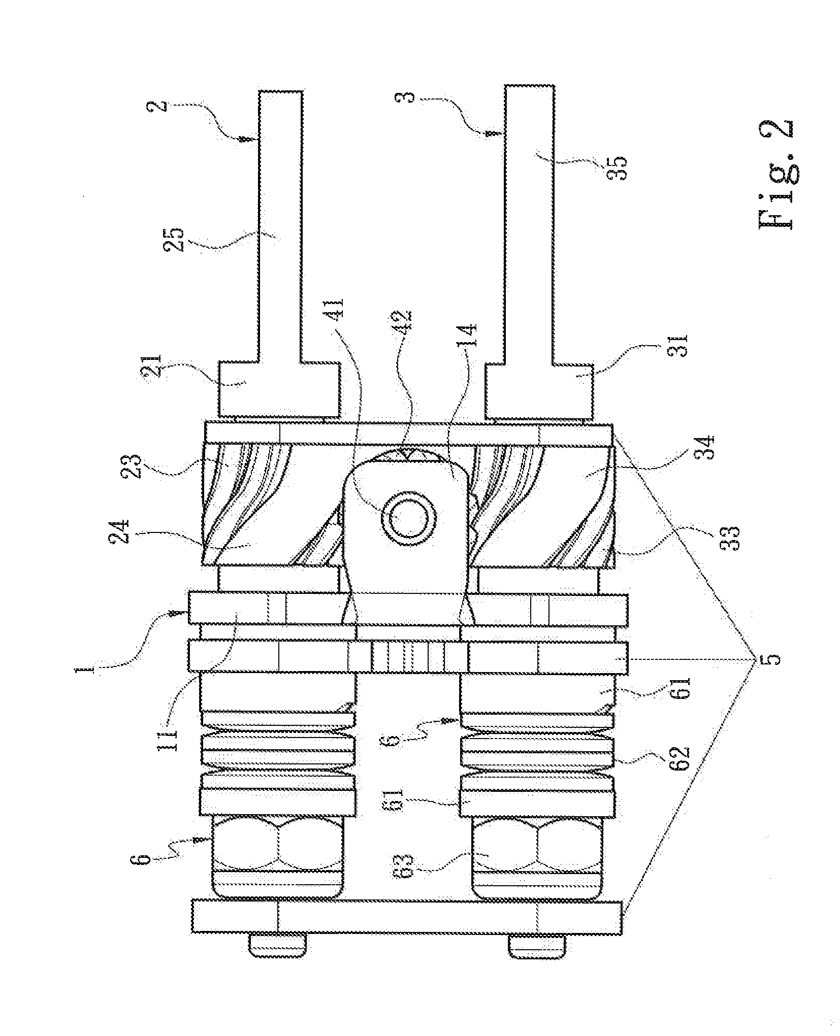 Durable synchronous opening and closing mechanism