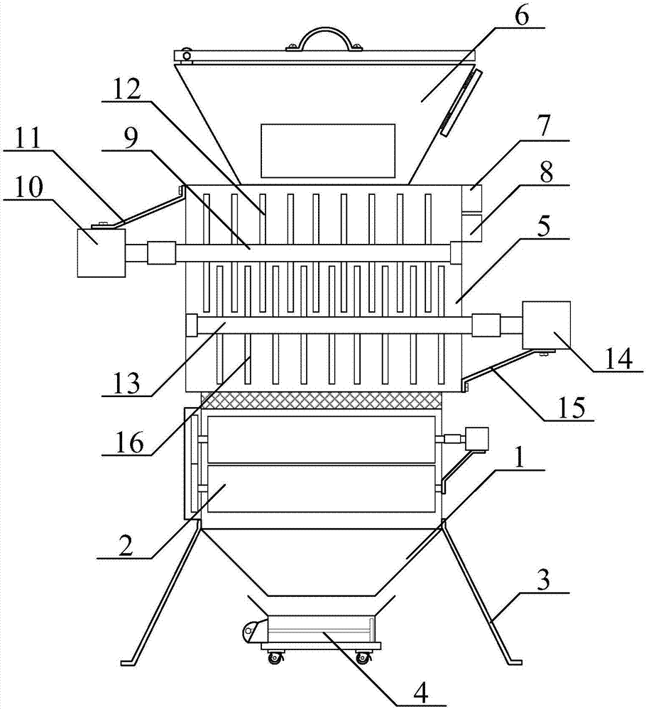 Highly-efficient chicken essence raw material extruding and molding device