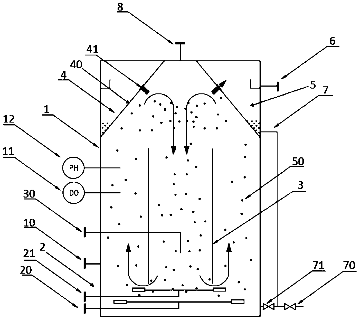 Aerobic biological fluidized bed sewage treatment device and process