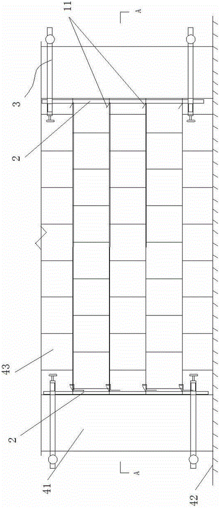 Method and device for calibrating construction datum of brick wall or plastering layer