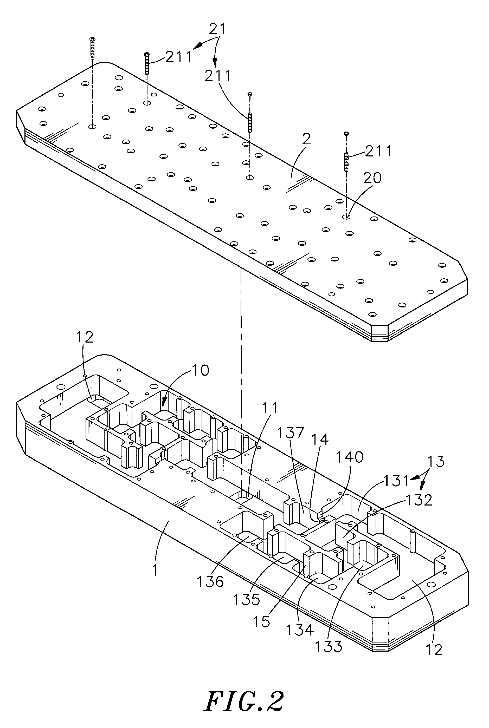 Cavity filter having feedback arrangement