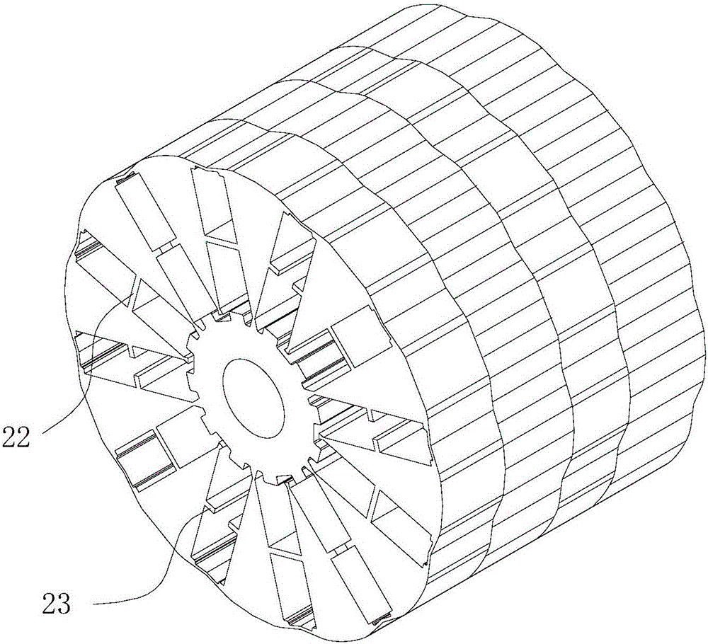 Built-in tangential-type rotor core, built-in tangential-type rotor, and motor