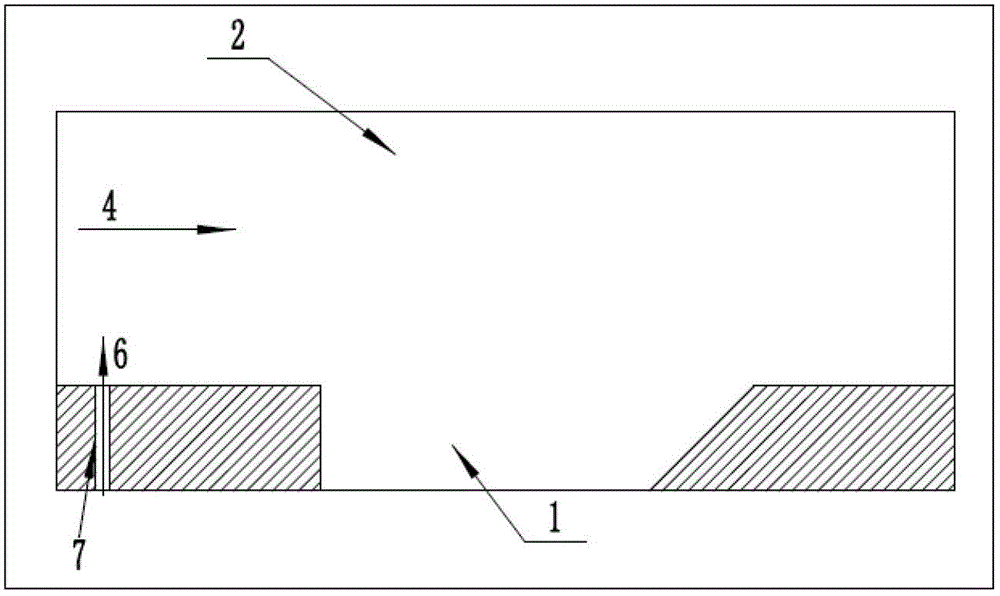 Scramjet engine flame stabilizing device with front edge air cleft structure