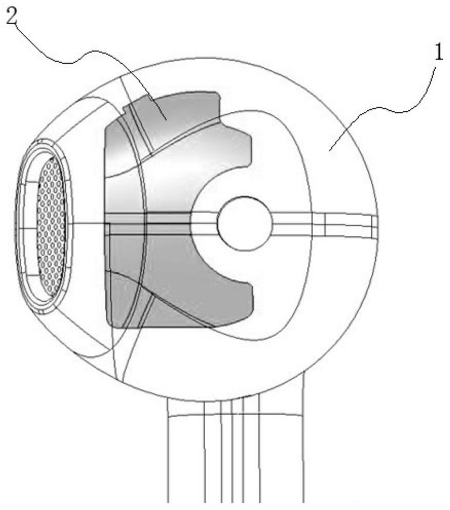 Method for awakening voice assistant through earphone without low-power-consumption awakening chip