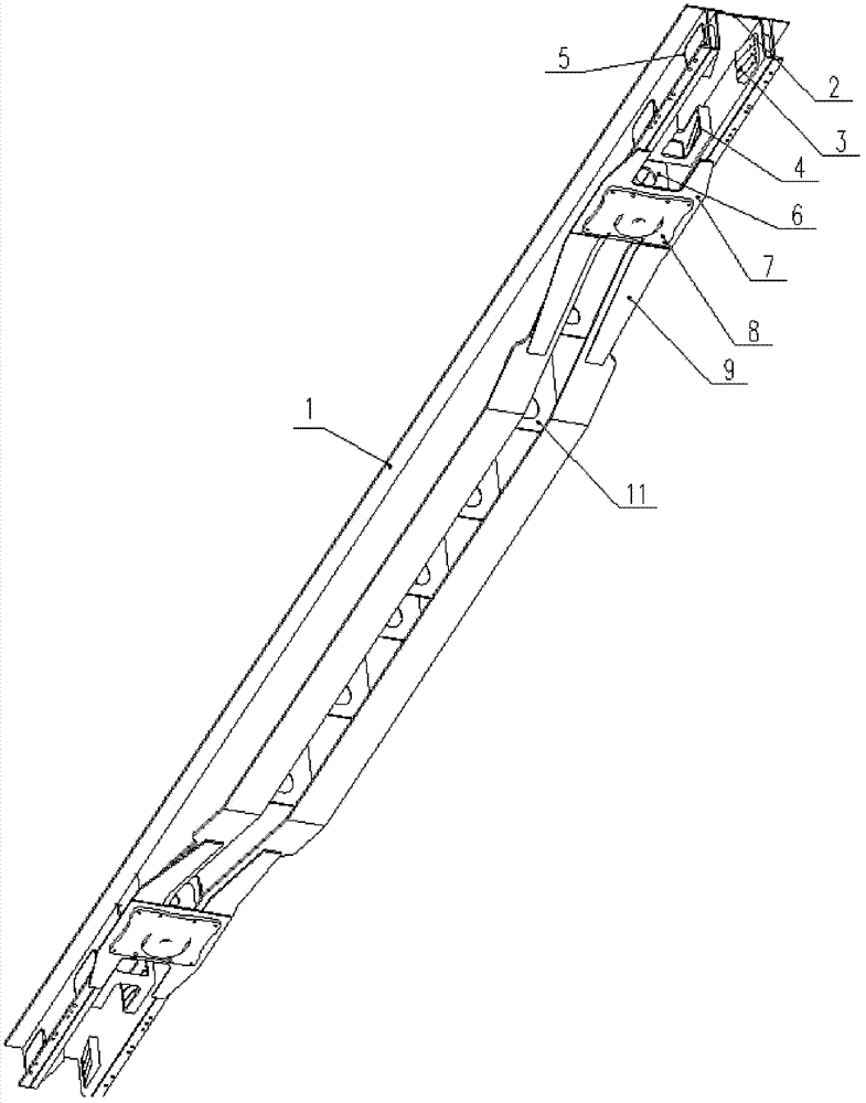 Central beam assembly applicable to railway wagon having large weight-concentrating capability