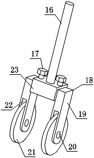 Installation device and installation method for automobile radiator sealing strip