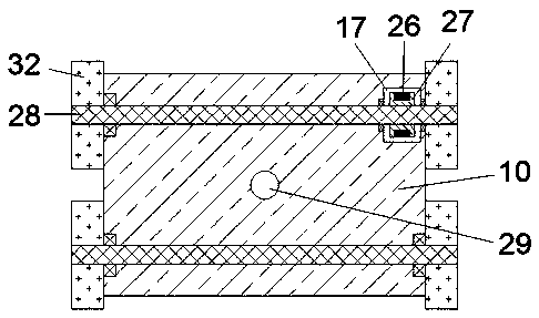Seam beautifying device with automatic feeding function