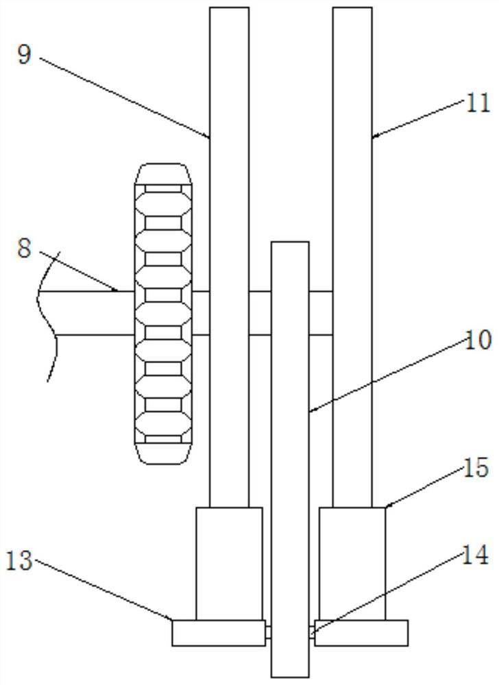 A road ice breaking device with up and down reciprocating movement