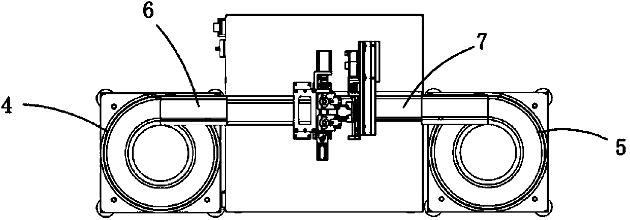 Automatic nut and screw assembling mechanism