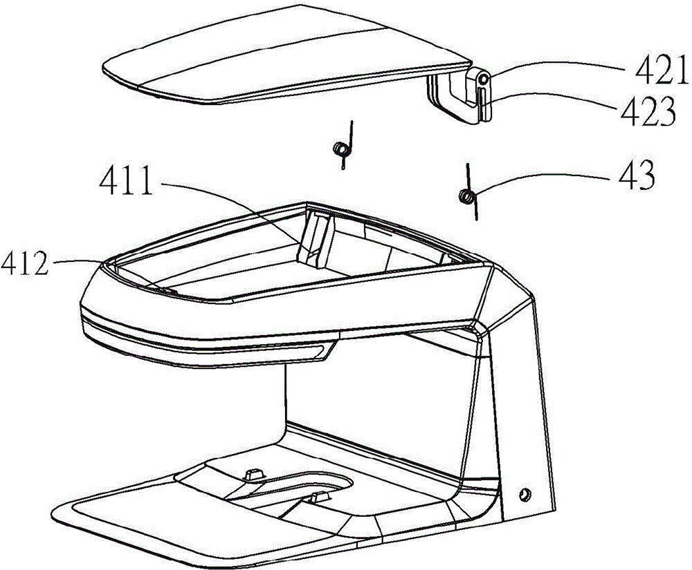 Charging device of self-moving type cleaning equipment