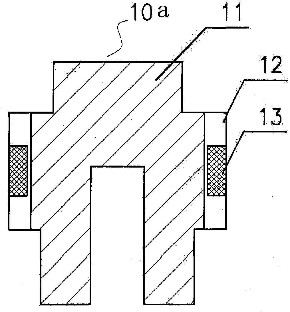A protection device and processing method for a sensitive structure of a quartz micromachined accelerometer
