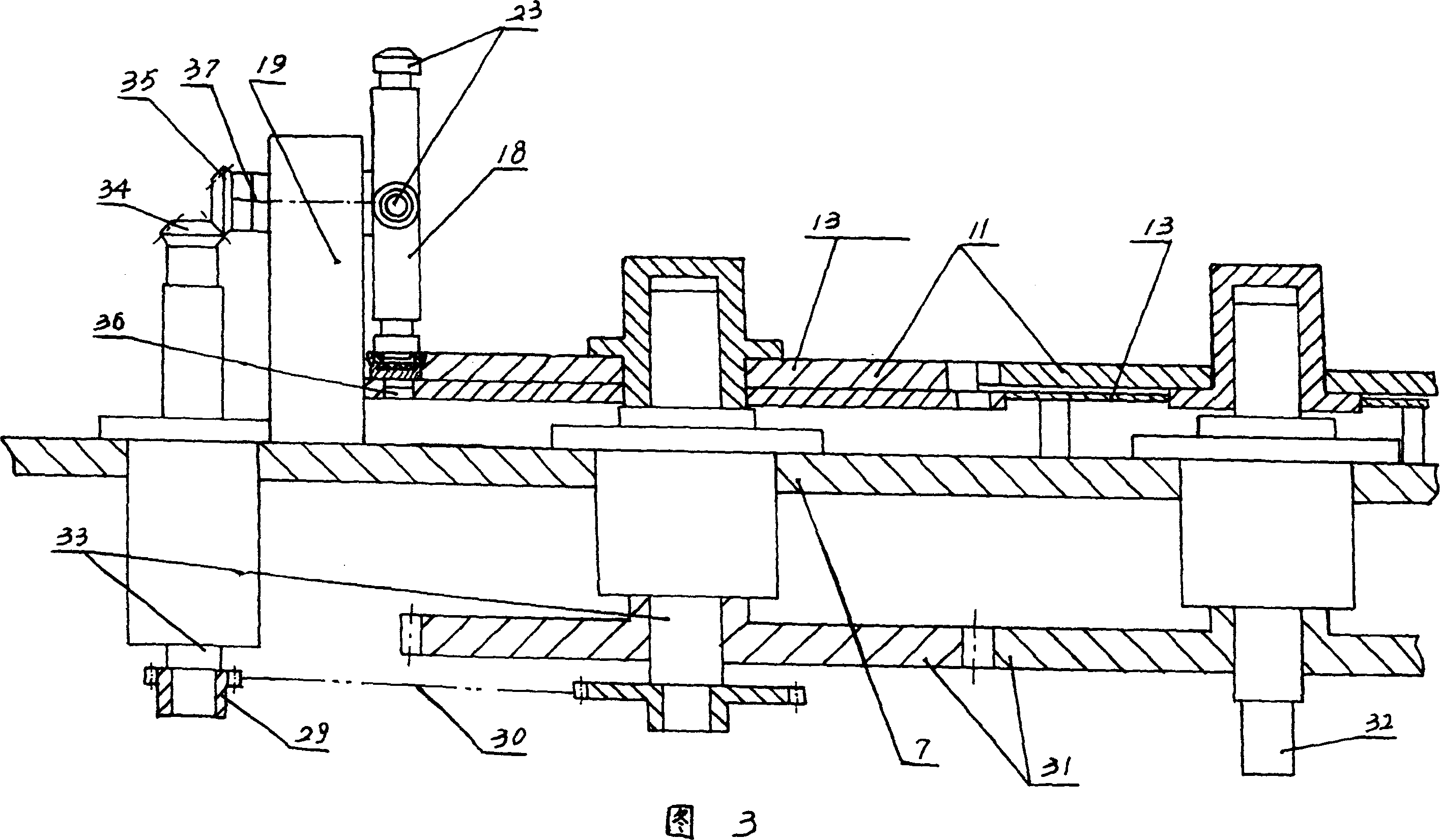 Automatic assembling machine for big fransfusion bottle cover