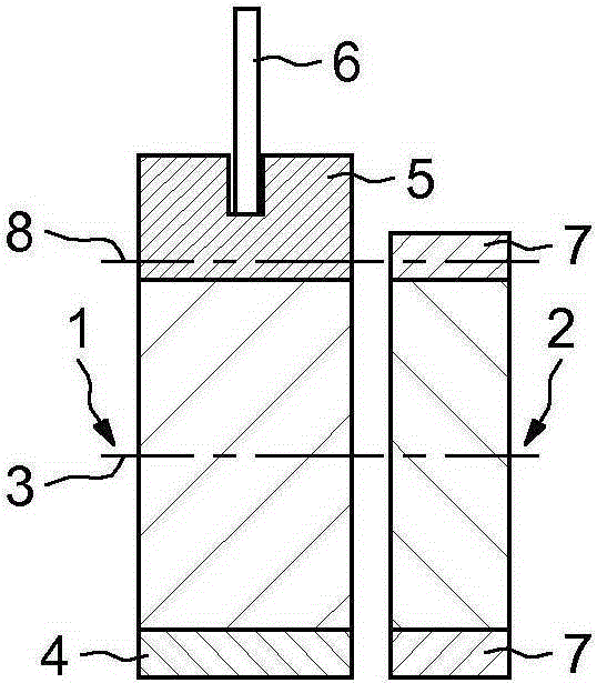 Method and corresponding device for coupling a shaft of an electric motor with a wheel shaft of an electrically powered or hybrid motor vehicle