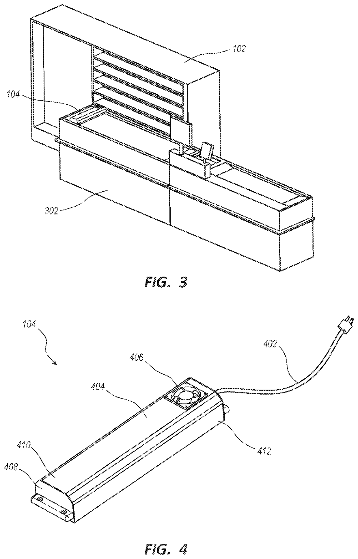 Conveyor belt sterilization apparatus and method