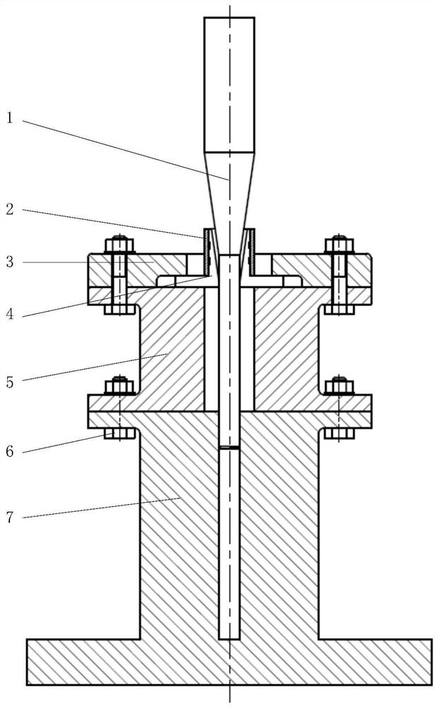 Device and method for expanding diameter of shape memory alloy pipe joint