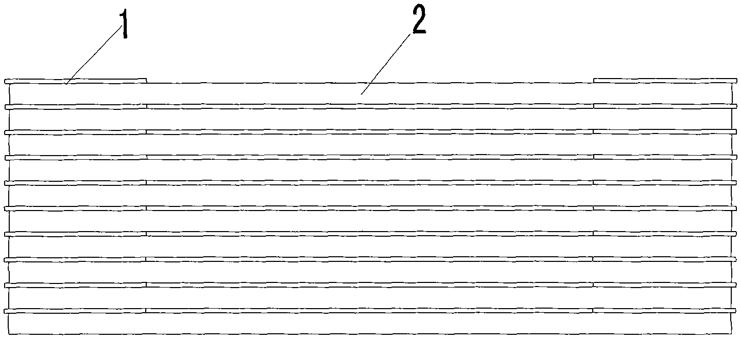 Pressing protection strip for stacking solar modules