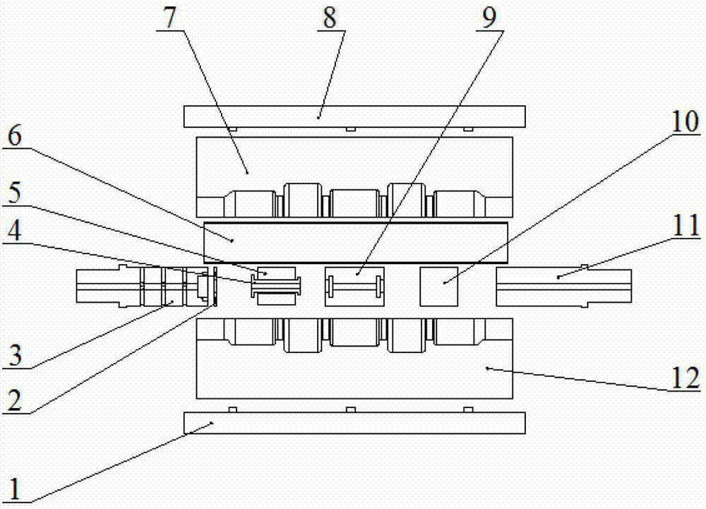 Multistage omega-shaped pipe forming method and device