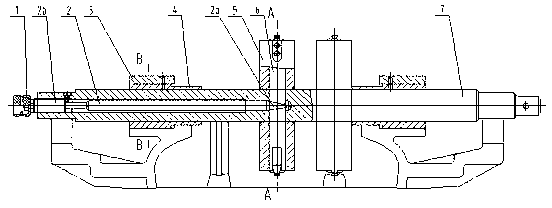 High-efficiency and accurate grooving boring bar and grooving method