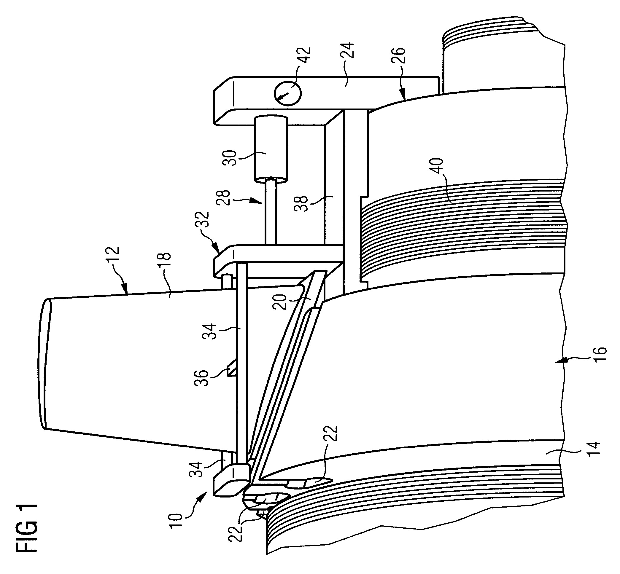Device for the demounting of blades of a turbine or of a compressor