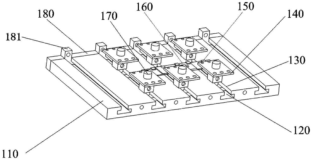 Friction stir welding fixture and temperature field feedback control method