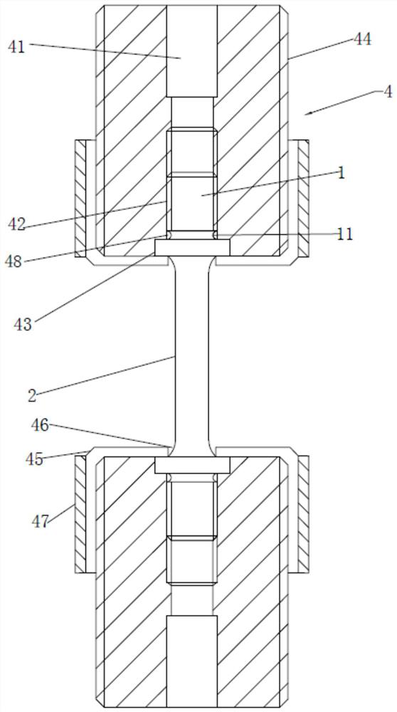 A metal material uniaxial creep resistance test sample, fixture and method