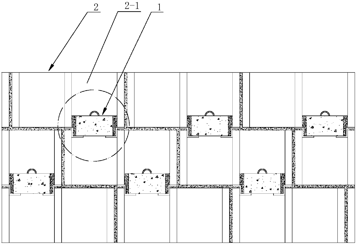 Anti-shear connecting structure used for hollow block masonry, masonry wall and construction method