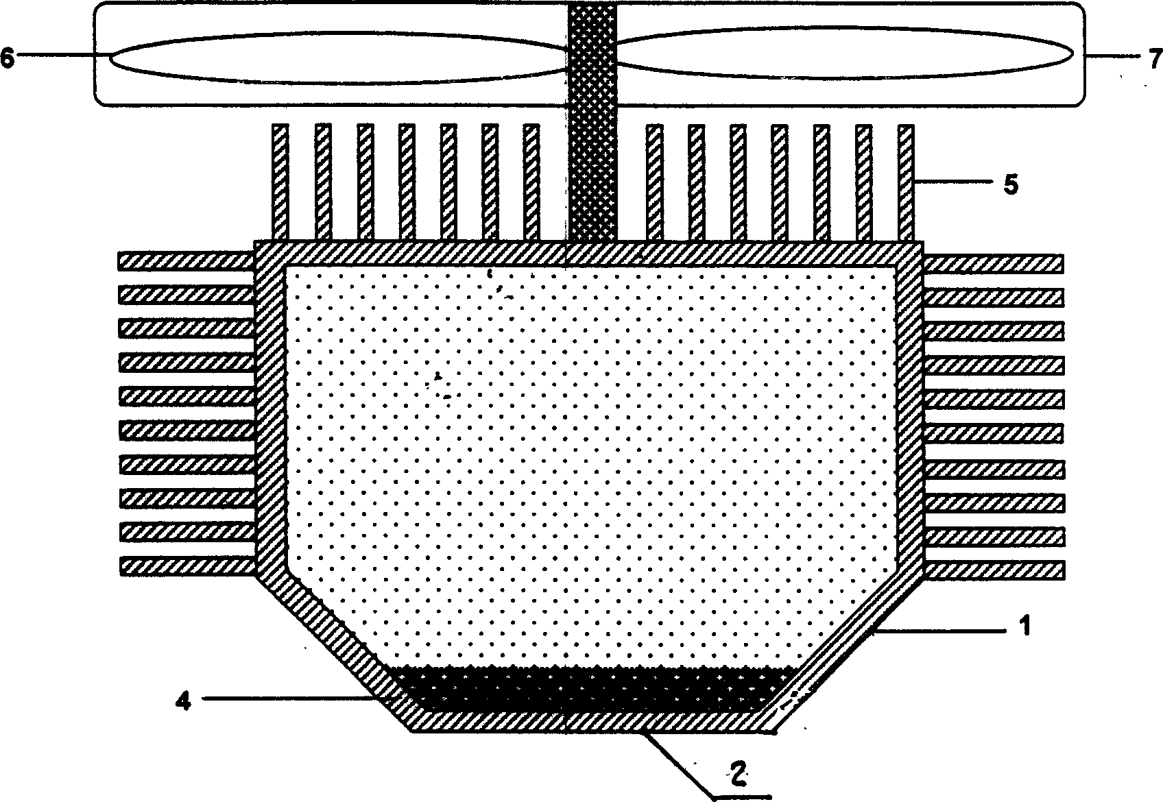 Solute-dissolving, temperature-reducing and cooling device for reducing computer chip temperature