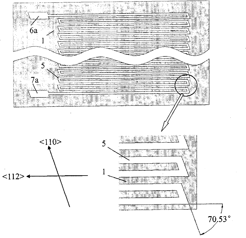 Micro gas chromatographic column with high depth-to-width ratio and wet corrosion manufacturing method thereof