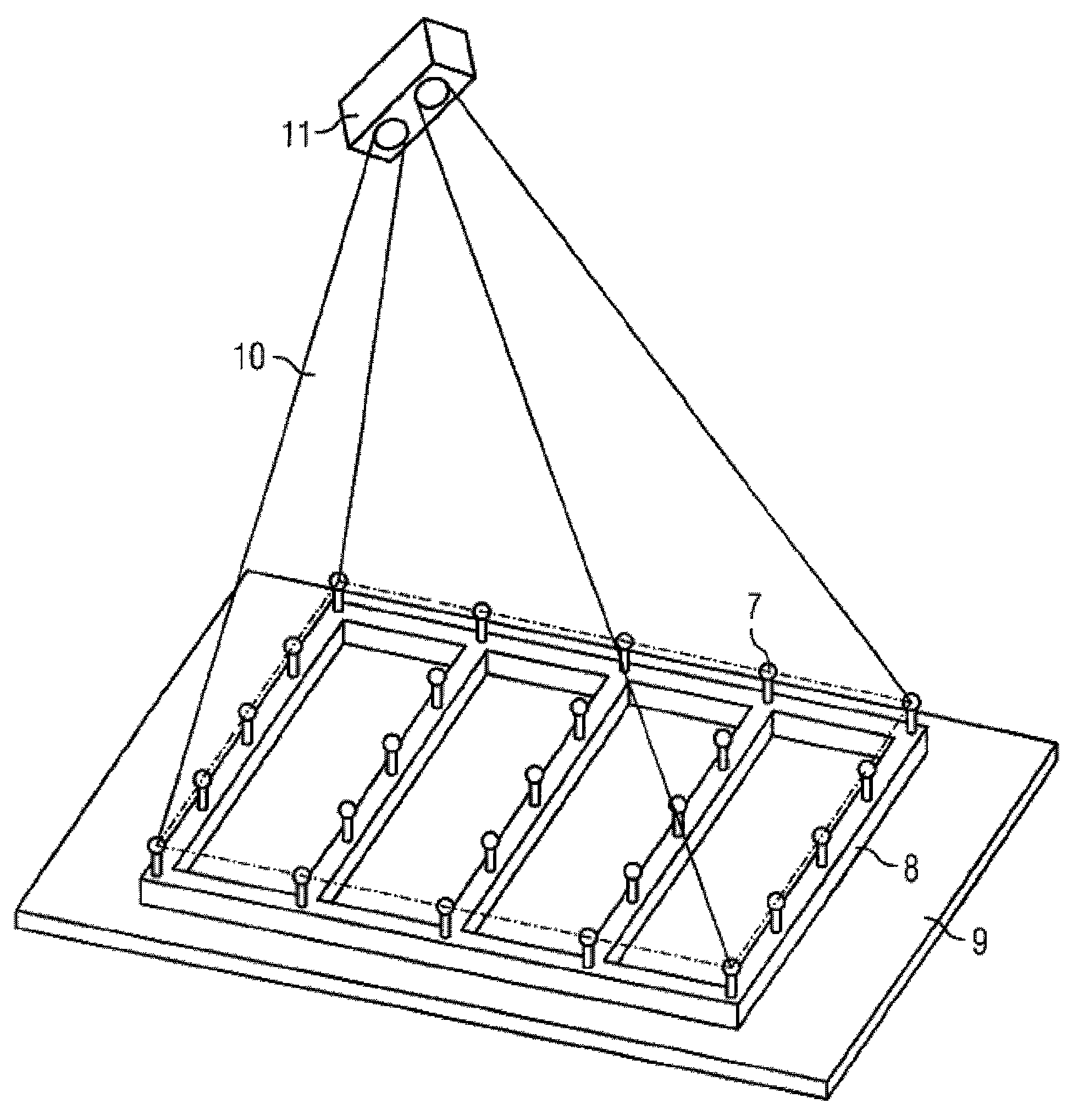 Method and device for controlling robots for welding workpieces