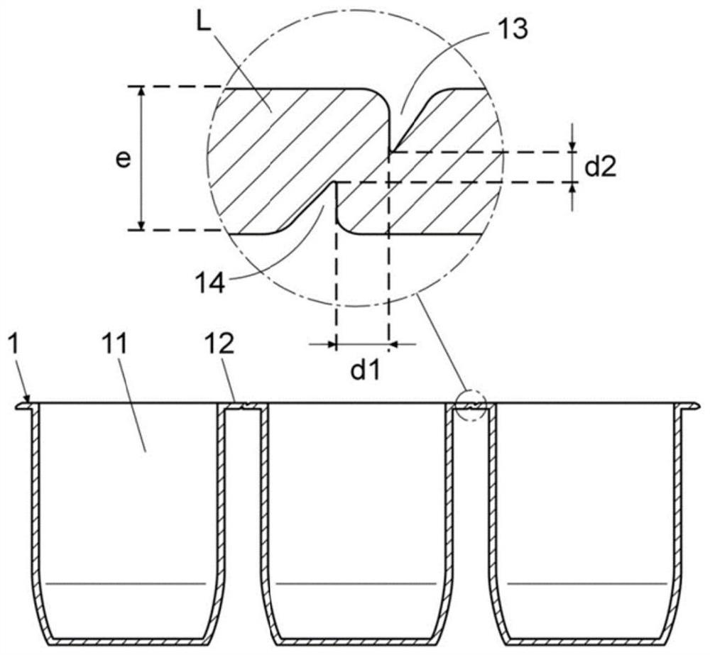 A combined storage box and its manufacturing device