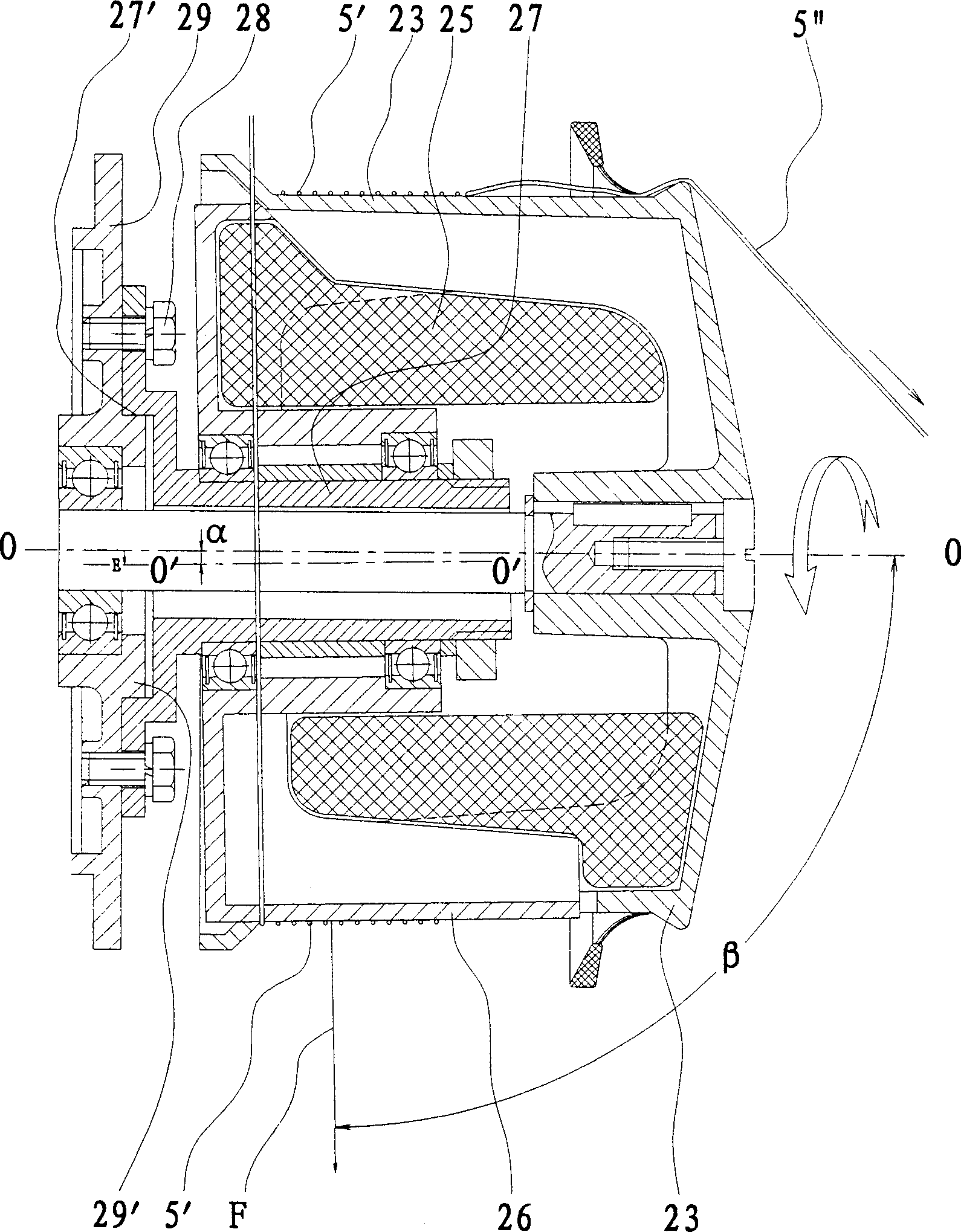 Rotating-drum yarn storing device for intermittent yarn storage and its manufacture