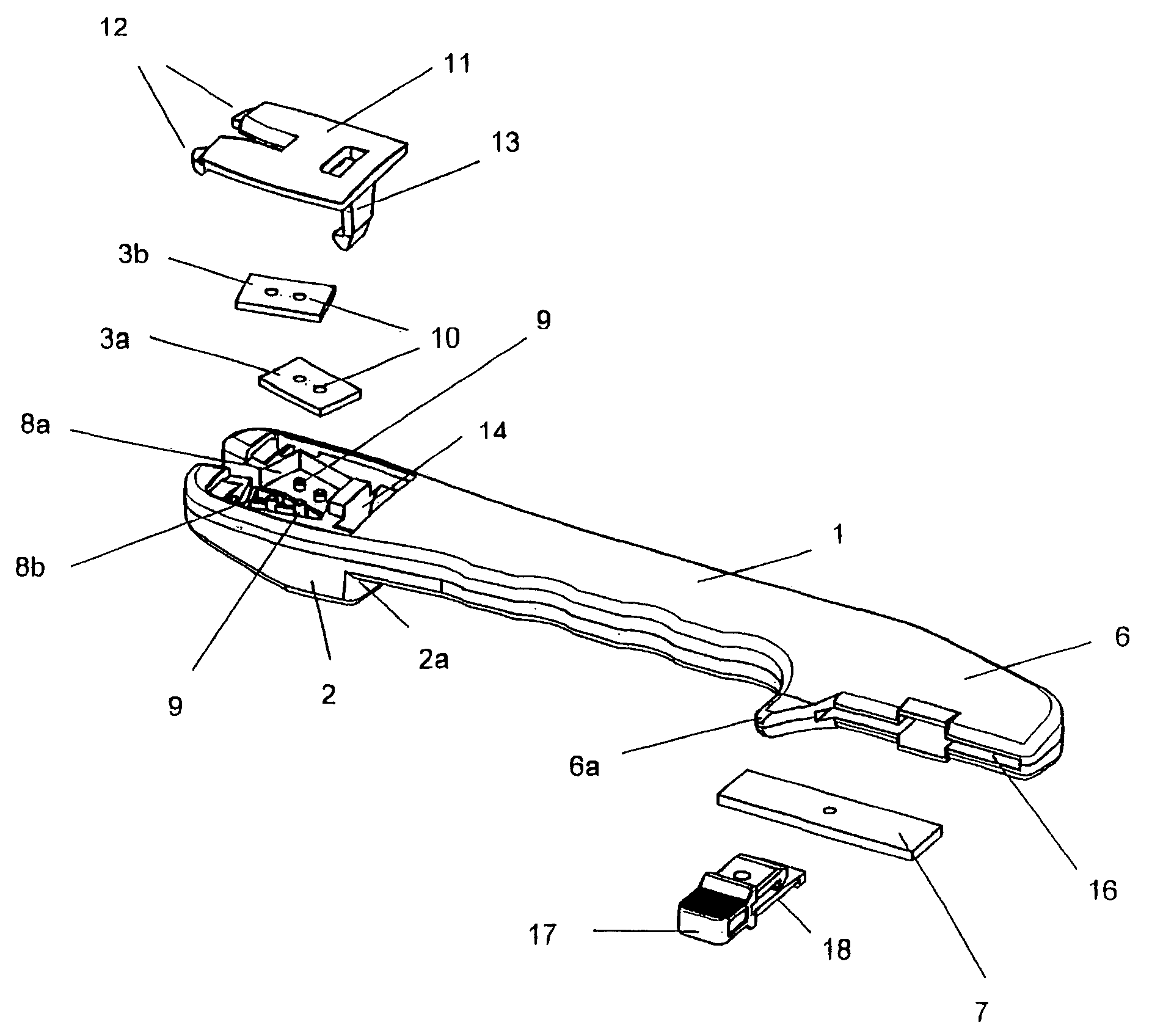 Device for manually sharpening knives and other blades, comprising interchangeably mounted hard metal plates