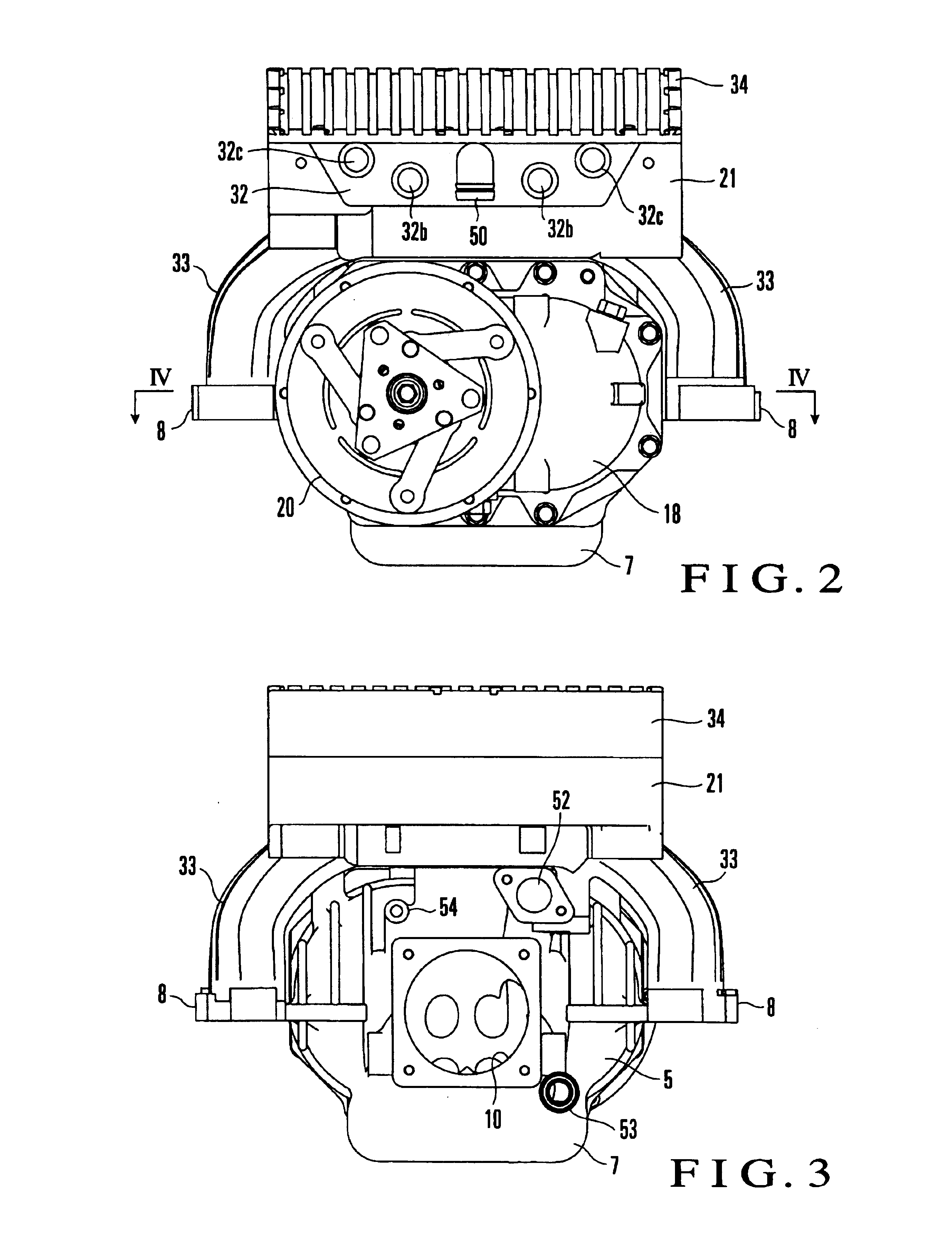 V-engine supercharging device