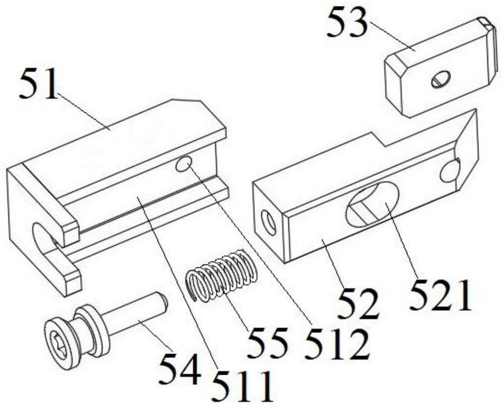 Bar clamping guide wheel mechanism for refiner