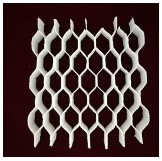 A kind of aluminum oxide ceramic matrix composite material honeycomb and preparation method thereof